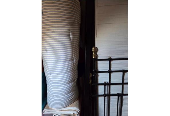 Eenpersoonsbed - aae18b1e-97c8-44f3-b40b-6738fd1ad0a6