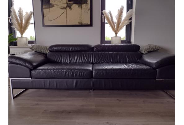 Echt leren 3 zitsbank en 2 leren fauteuils - bank-en-stoelen-(2)