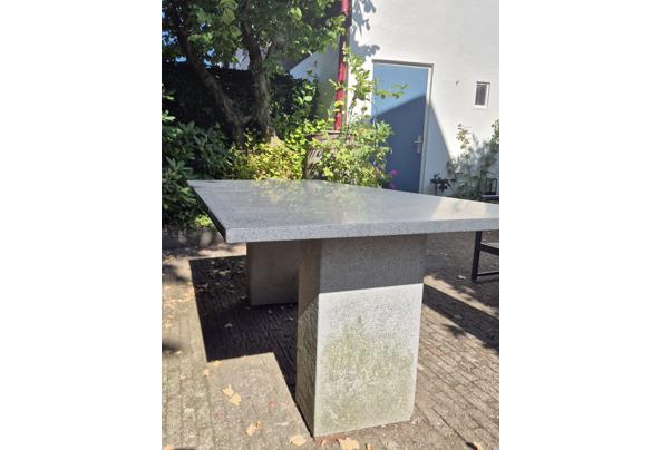 Natuurstenen tuintafel - 20260824_161059