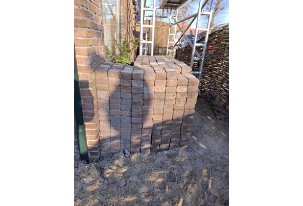 1800 Koppelstones 10x10x5  Gratis - 20260319_083213