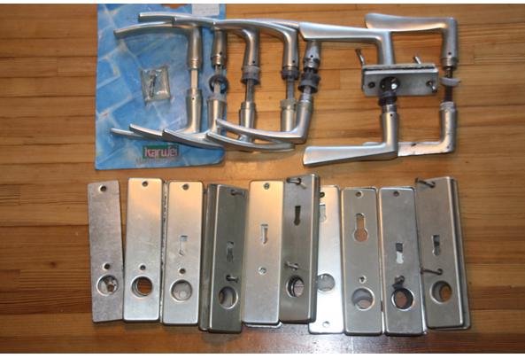Aluminium deurkrukken en schilden - IMG_4790-deurkrukken