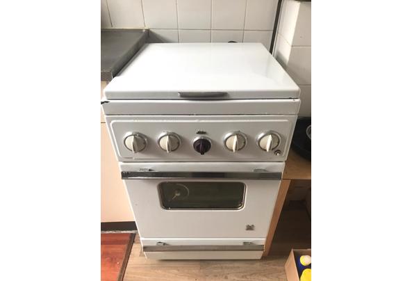 GASFORNUIS MET OVEN GRATIS AF TE HALEN in Amsterdam - Huis en