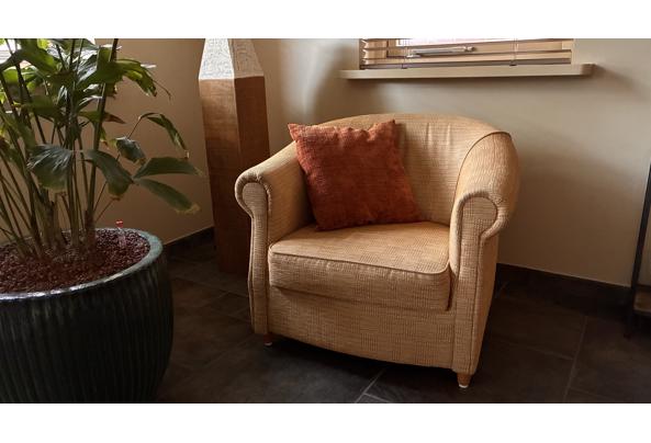Mooie, recent nieuw gestoffeerde fauteuil. - IMG_6636