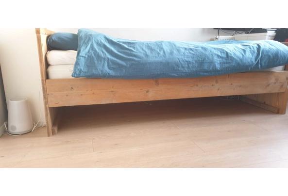 Steiger houten bed  - 58DAF9FD-18DF-4C4B-8C86-906D90904B69
