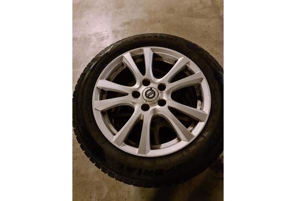 Volvo velgen met winterbanden - 20220320_114929