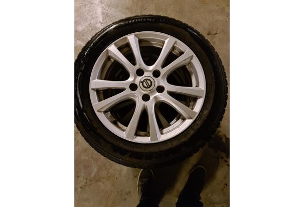 Volvo velgen met winterbanden - 20220320_115005