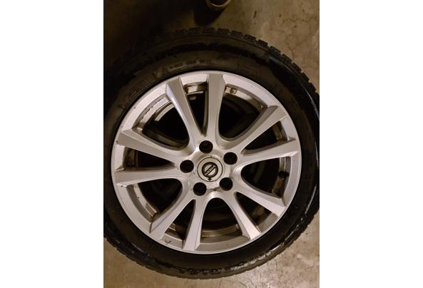 Volvo velgen met winterbanden - 20220320_115104