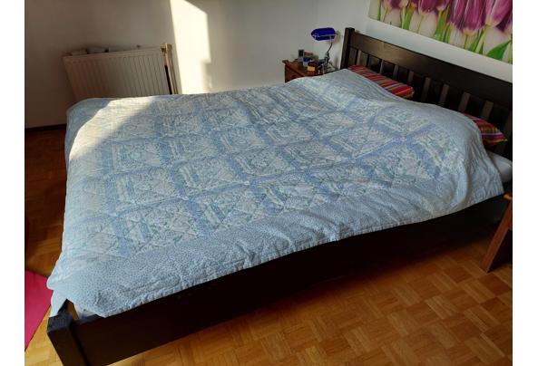 Mooi houten bed, moet weg vanwege verhuizing, 1.80 bij 2.10 m - 20250615_194134