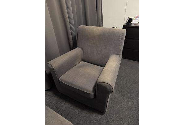 Gratis af te halen: fauteuil met voetenbankje  - IMG_9184