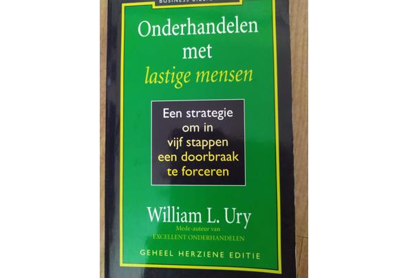 6 boeken Psychologie en Leiderschap - Onderhandelen-met-lastige-mensen1