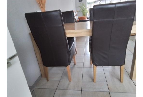 Mooie eettafel + stoelen - 20241108_140741