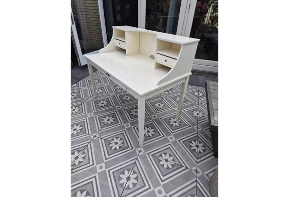 Crème bureau buro met opzet en lades - IMG-20260502-WA0008