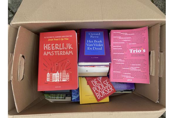 Circa 80 boeken, af te halen in Amsterdam-Noord - Schermafbeelding-2020-12-08-om-12-25-19