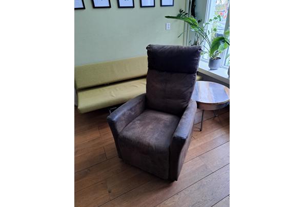 Twee fijne leren relaxstoelen - 20251206_121454