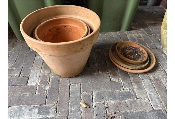Verschillende soorten terracotta potten - IMG_1534