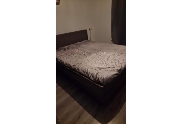 Gratis boxspring 160x200 - c57e295f-40df-4911-8875-3c7f6f6274a0