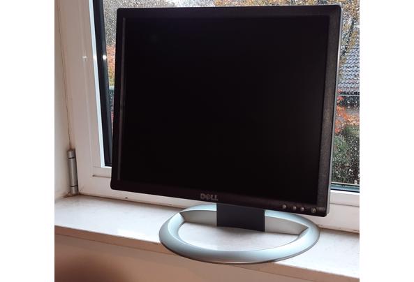 Monitor Dell - 17' - Ook vertikaal te draaien  (A4) - 20231113_122032