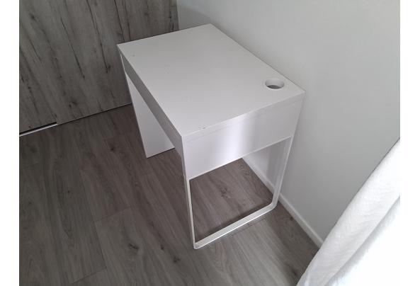 Bureau met lade - 20260427_151652