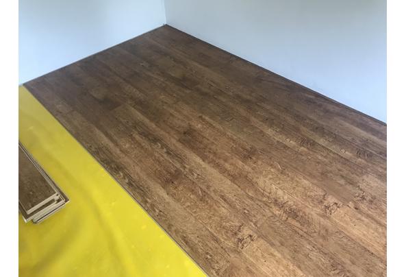Laminaat vloer gratis af te halen - 0BA3113E-AB31-4AE1-B6E9-CD07E3EA59ED