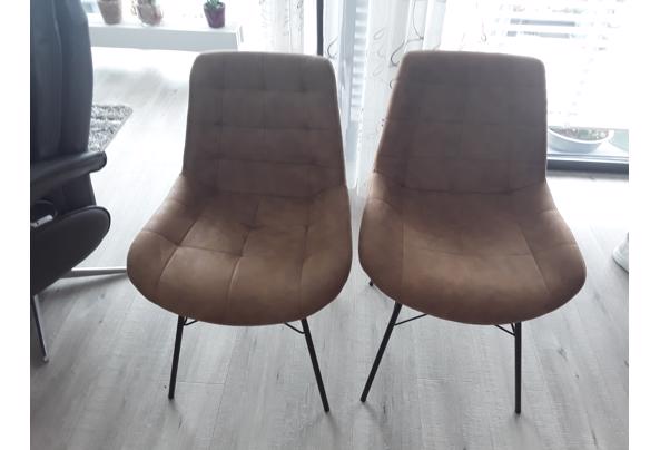 Cognac kleurige eetkamerstoelen van Nubuck - 20250726_121708_638891303304629335