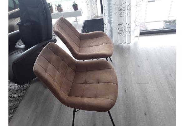 Cognac kleurige eetkamerstoelen van Nubuck - 20250726_121722_638891303387236599