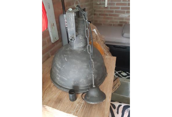 Mooie lamp - 17826473867707833954508342148047