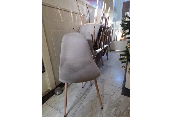 8 eetkamerstoelen - 20251213_114818