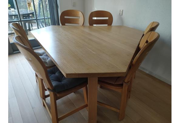 Licht eiken eetkamer tafel - IMG20231125133034