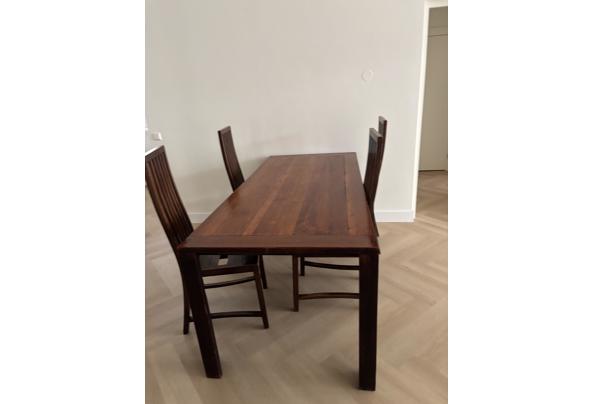 Mooie houten tafel met vier stoelen - IMG_0828