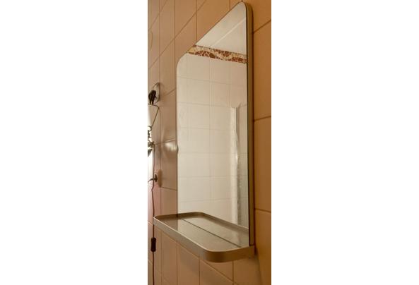 wastafel met kraan + spiegel - 05549753-A72D-4C9F-A38F-7A4509D04F09_1_201_a