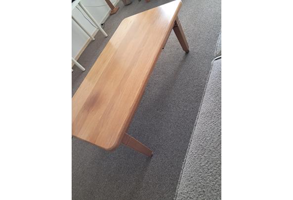 Gratis eettafel( opknapper) met 4 stoelen en salontafel zonder la. - 20260809_102655