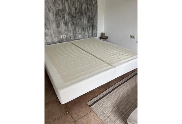 2x boxspring onderstel + matras - gratis af te halen - IMG_1640