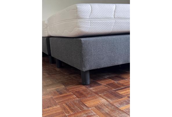 2x boxspring onderstel + matras - gratis af te halen - IMG_1705