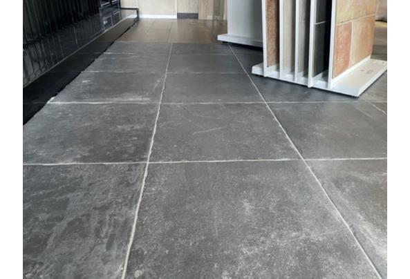 Castle Stones keramisch alternatief: Baltimore kasteeltegel - Pasicos-Baltimore-50x50-Vlagsma-tegelwalhalla-1_637907309736470462