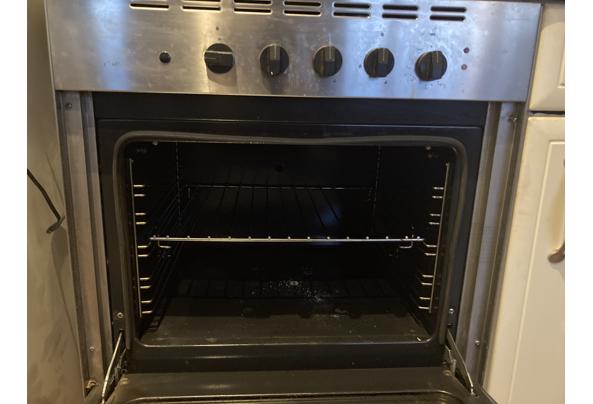 Fornuis kastje met oven - 754786D0-A01F-4DC7-B3C8-FAAEB4893826