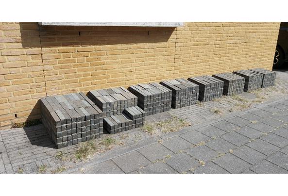 Sierbestrating: blauw-grijze klinkers - 20250825_121033
