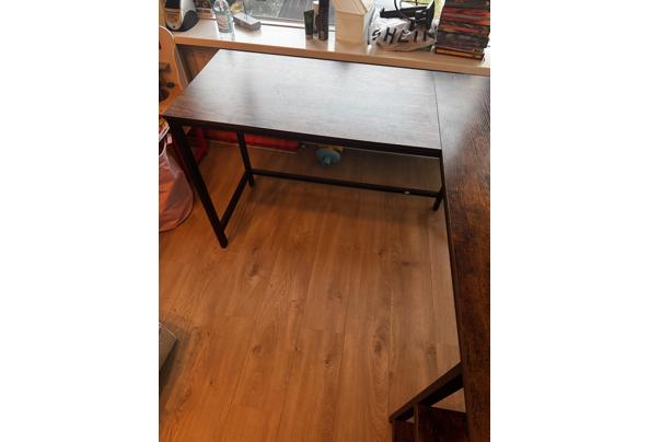 Bureau hout look nog in top staat - IMG_0397