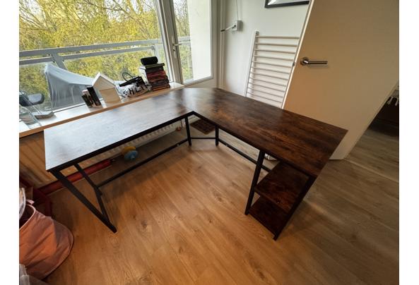Bureau hout look nog in top staat - IMG_0398