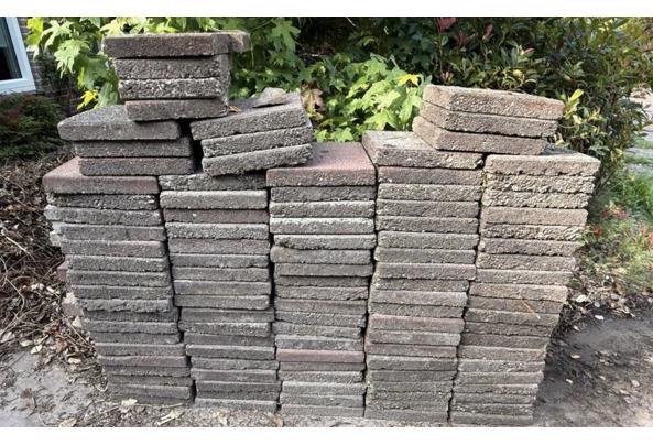 Tuintegels 30x30 +/- 100 stuks - Scherm­afbeelding-2025-09-06-om-18-03-13