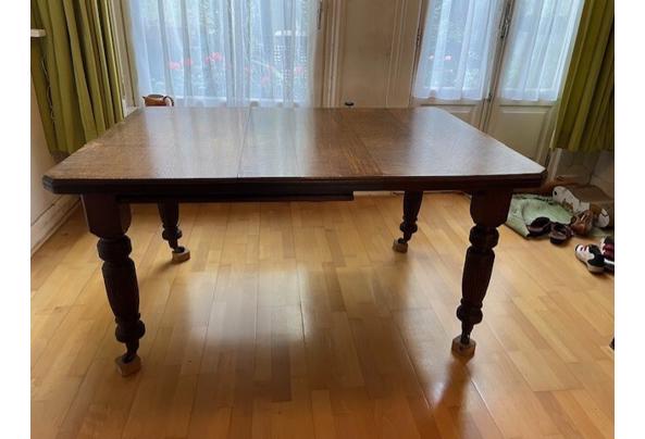 Eikenhouten eethoek in goede staat - tafel-uitgeschoven-met-tussenblad