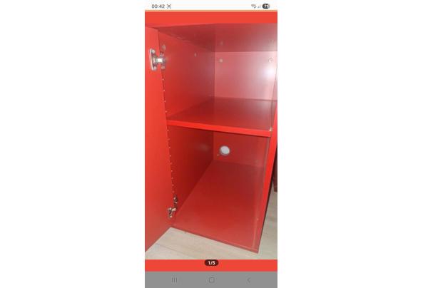 Pc kast en bureau blad (rood) - Screenshot_20251114_004250_Marktplaats