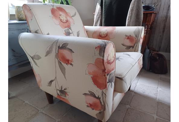 Fauteuils , 2 st,  kleurrijk, met bloemen - 20250315_135658