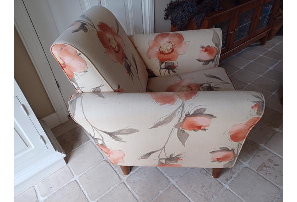 Fauteuils , 2 st,  kleurrijk, met bloemen - 20250315_135754
