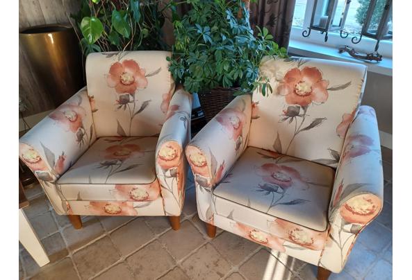 Fauteuils , 2 st,  kleurrijk, met bloemen - 20250316_081943