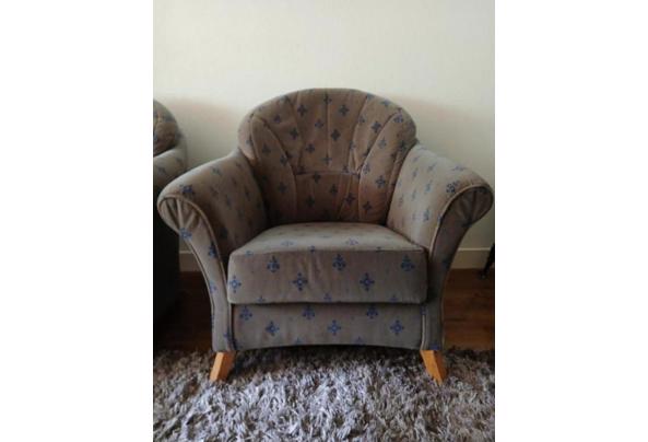 Twee fauteuils stof bruin/blauw - Screenshot_20260627_105524_Marktplaats