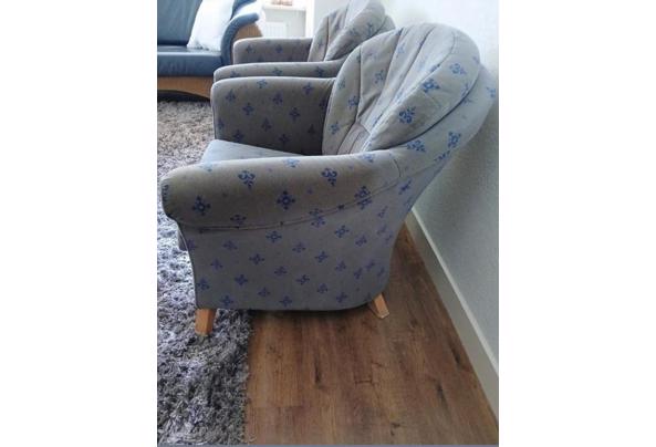Twee fauteuils stof bruin/blauw - Screenshot_20260627_105528_Marktplaats