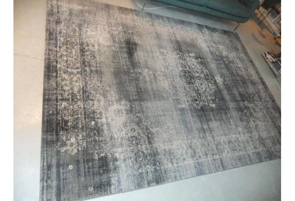 Vloerkleed Cool vintage grijs (gratis af te halen) - DSCF6064_637844085938326742