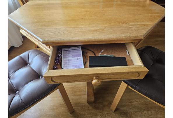 Eettafel met 2 lades en 4 stoelen - 20251113_135847