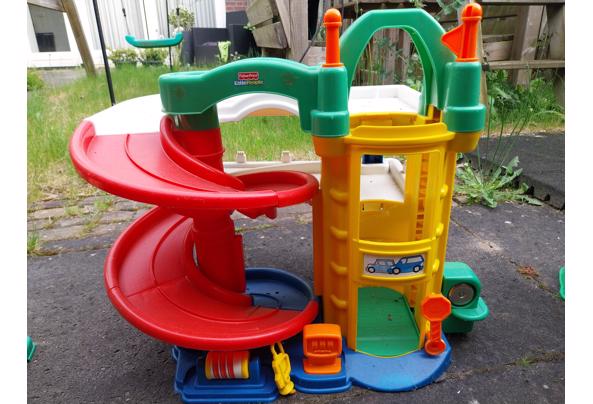 Autogarage fisher price In goede staat - 20260508_192522