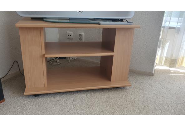 TV meubel met TV - 20260725_145104